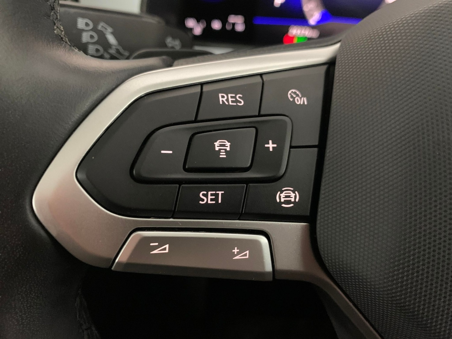 Used Volkswagen T-Roc 2022 for sale - 77833678: Photo 19