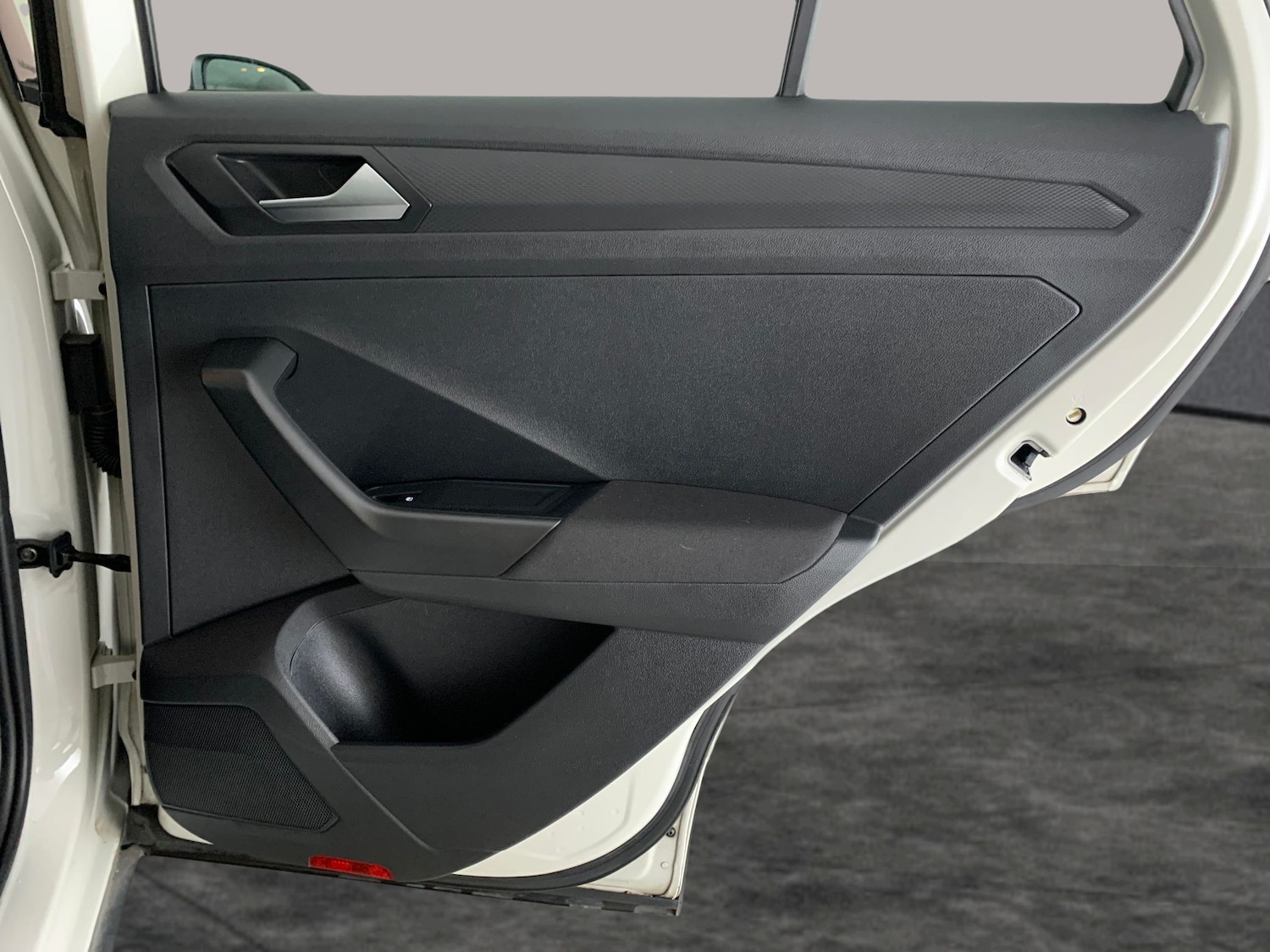 Used Volkswagen T-Roc 2022 for sale - 77833678: Photo 28