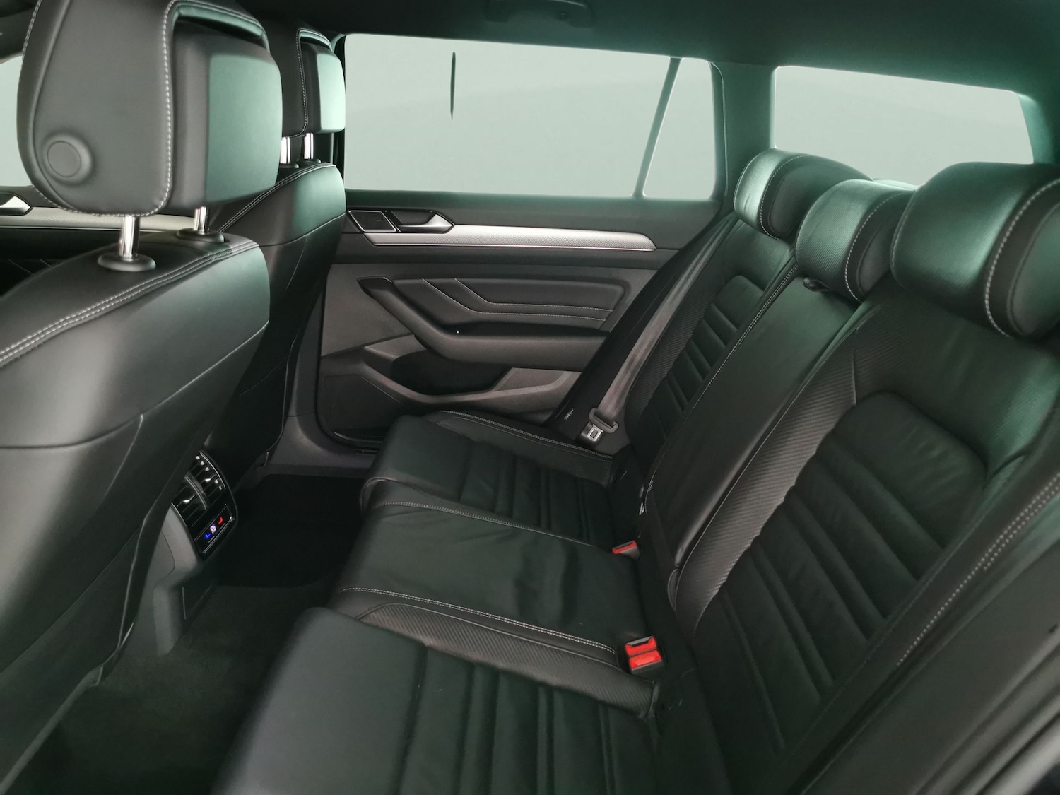 Used Volkswagen Passat 2023 for sale - 77650815: Photo 24