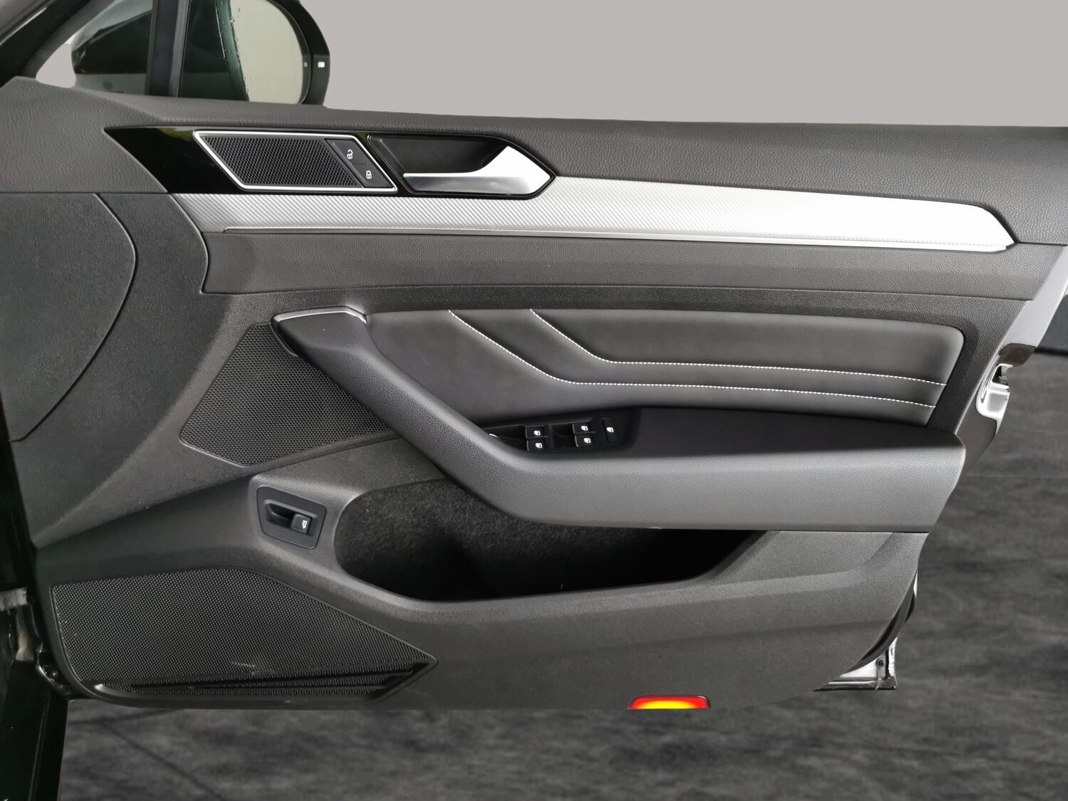 Used Volkswagen Passat 2023 for sale - 77650815: Photo 28