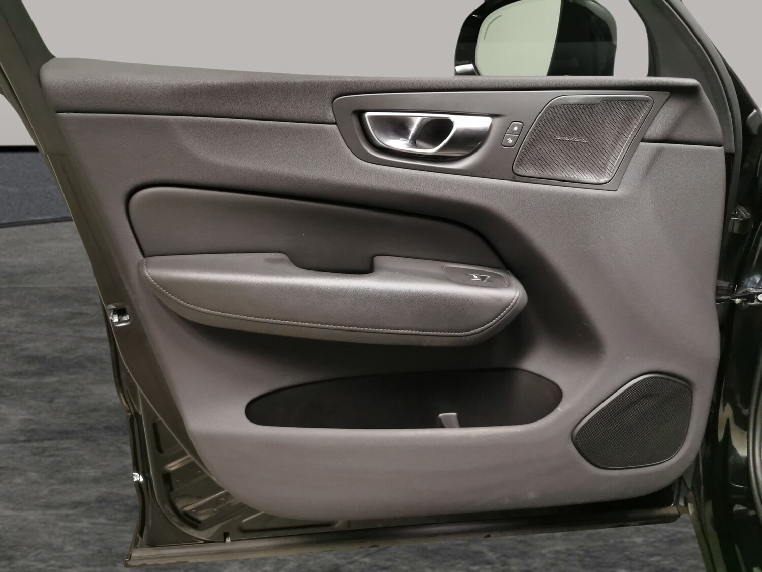 Used Volvo XC60 2023 for sale - 78149354: Photo 27