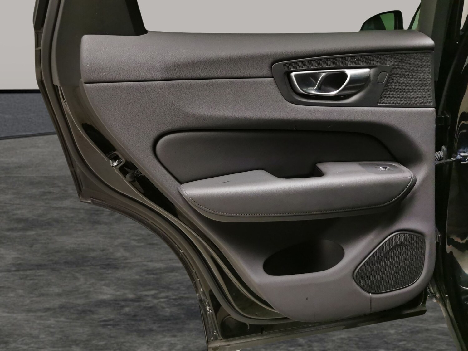 Used Volvo XC60 2023 for sale - 78149354: Photo 28