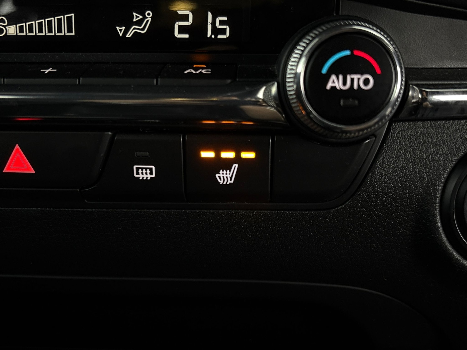 Used Mazda Mazda3 2022 for sale - 76491945: Photo 19