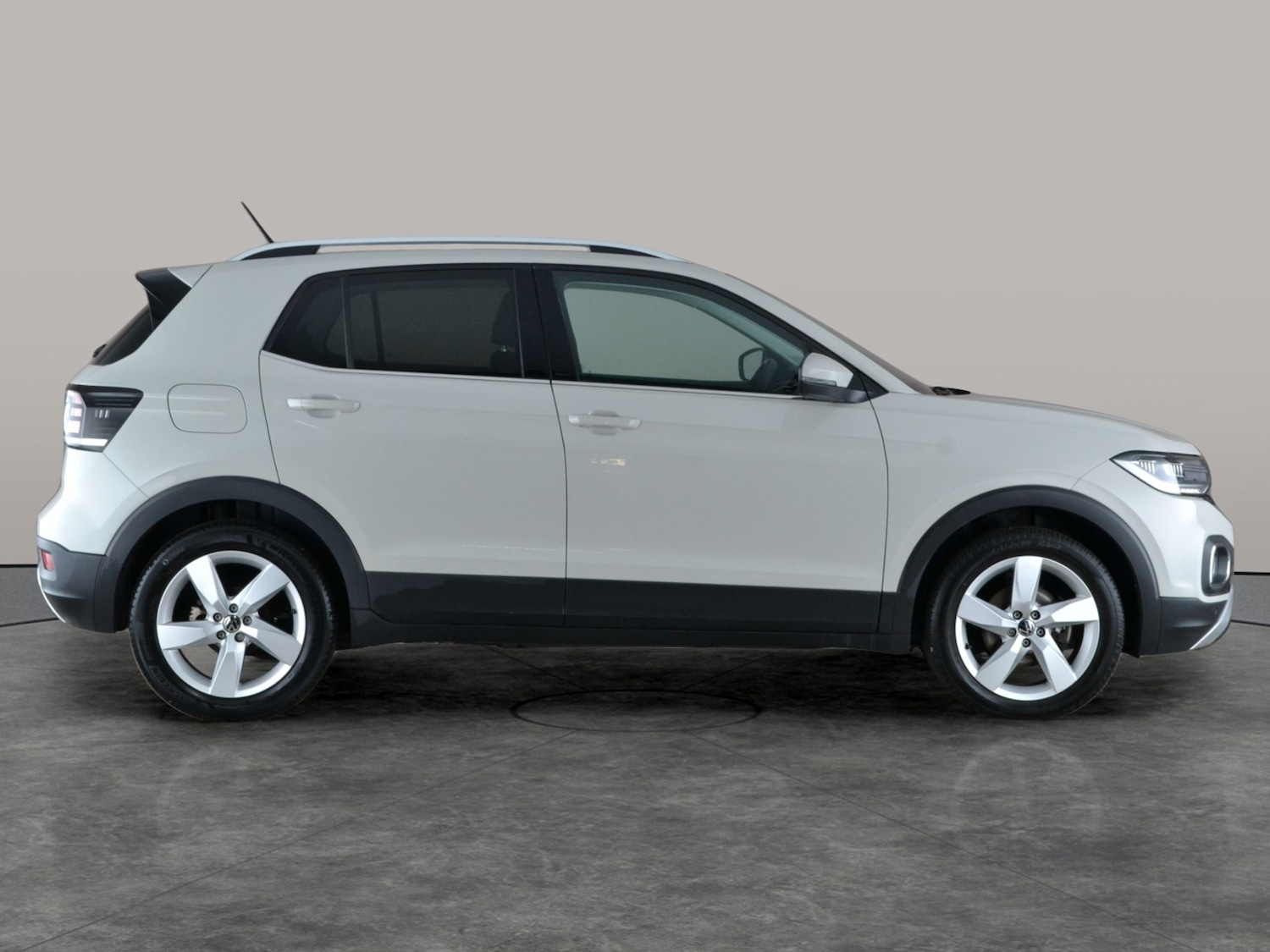 Used Volkswagen T-Cross 2023 for sale - 77269746: Photo 9