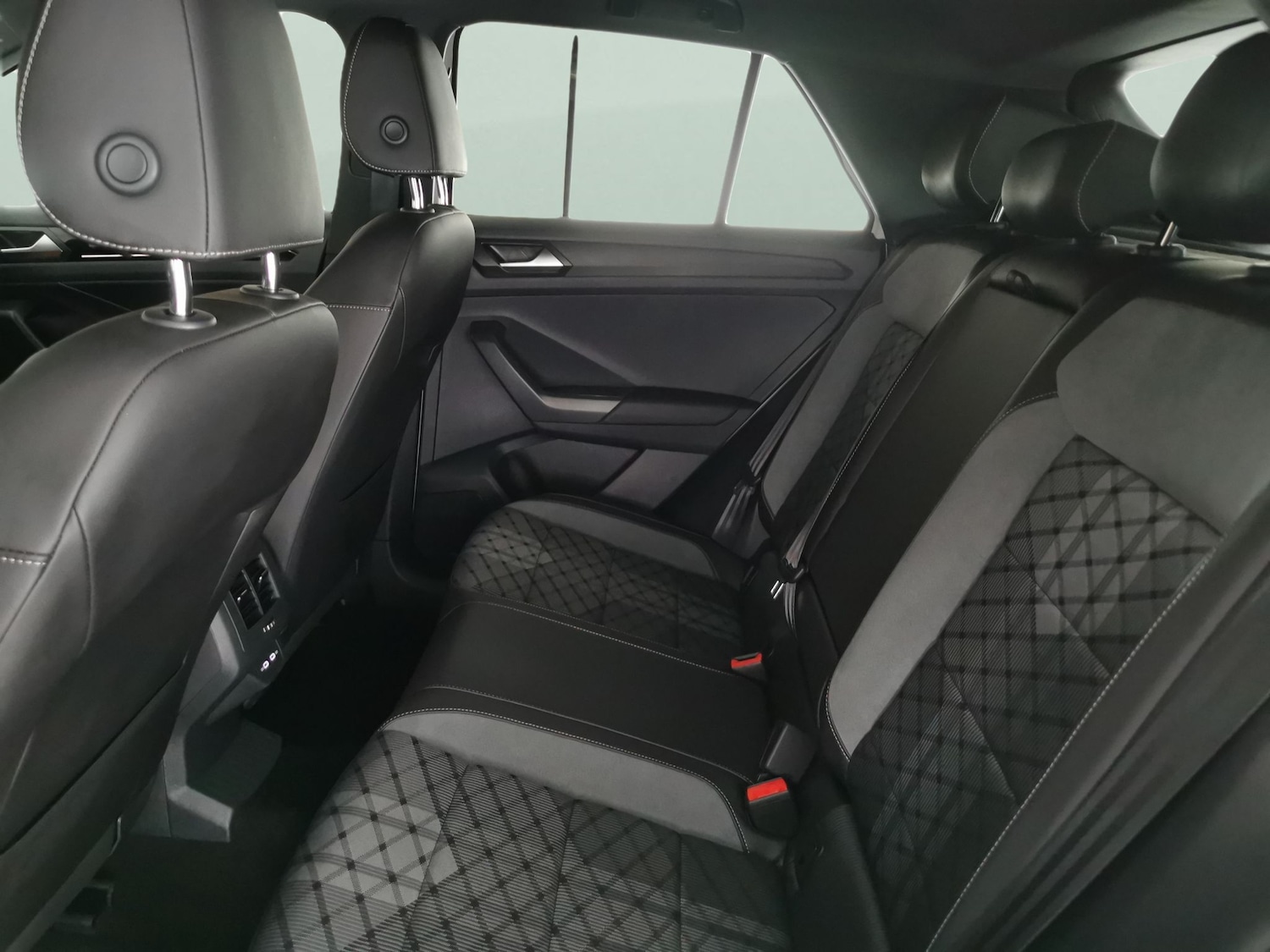 Used Volkswagen T-Roc 2025 for sale - 77234314: Photo 27