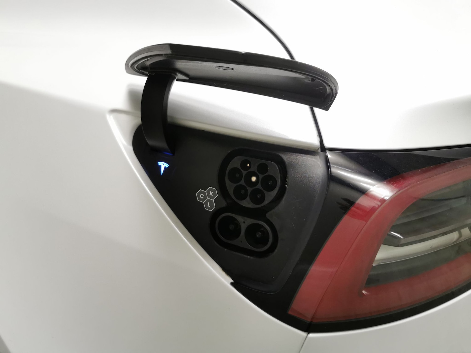 Used Tesla Model 3 2023 for sale - 76895085: Photo 32