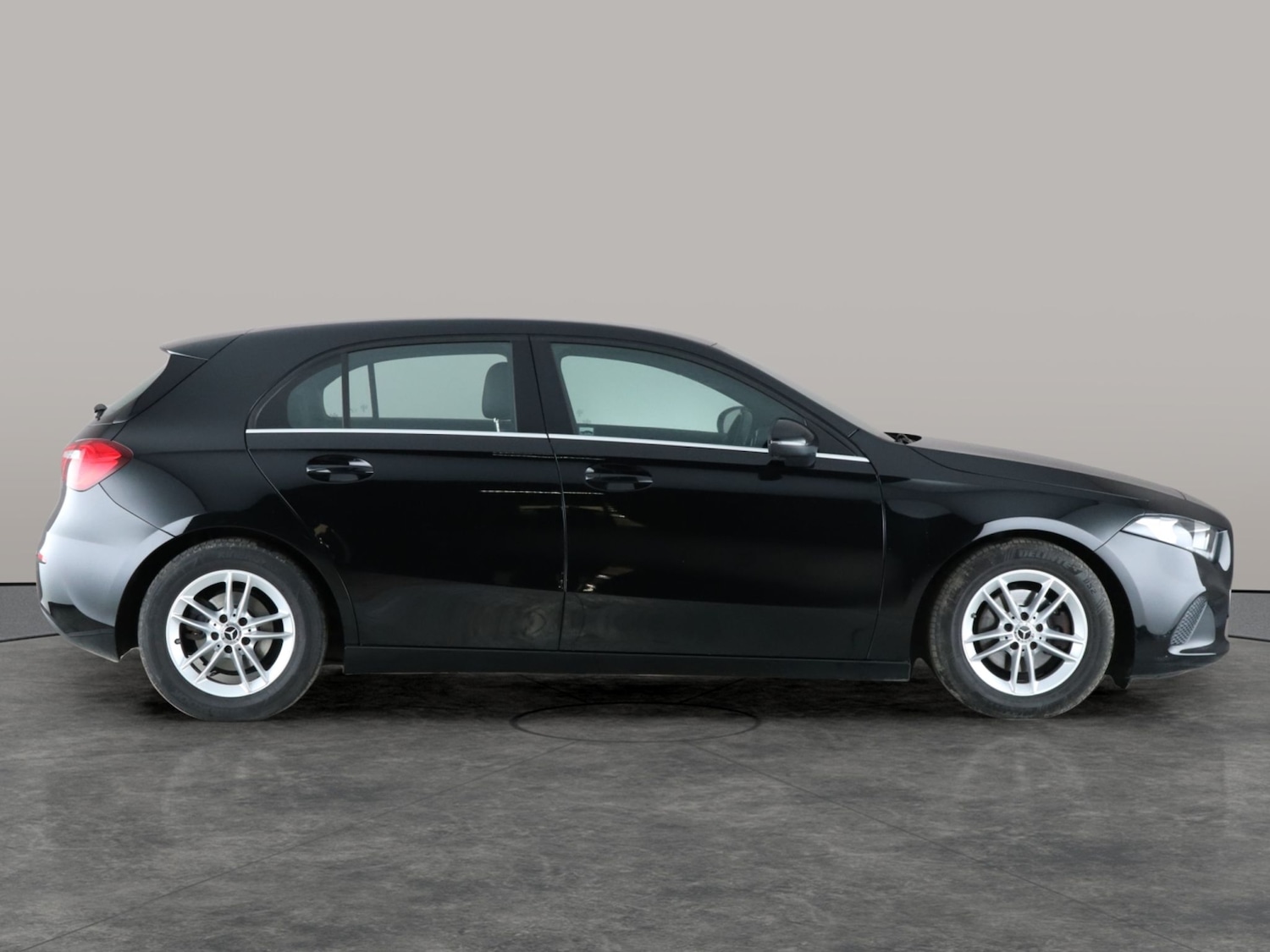 Used Mercedes-Benz A-Class 2020 for sale - 76758121: Photo 9