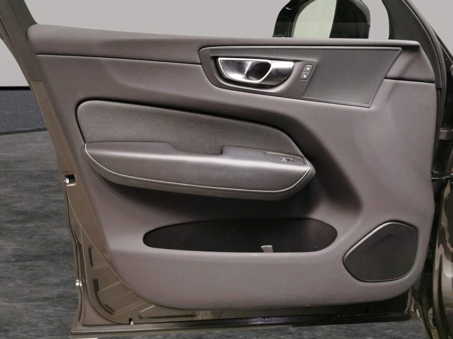 Used Volvo XC60 for sale - 77448034: Photo 25