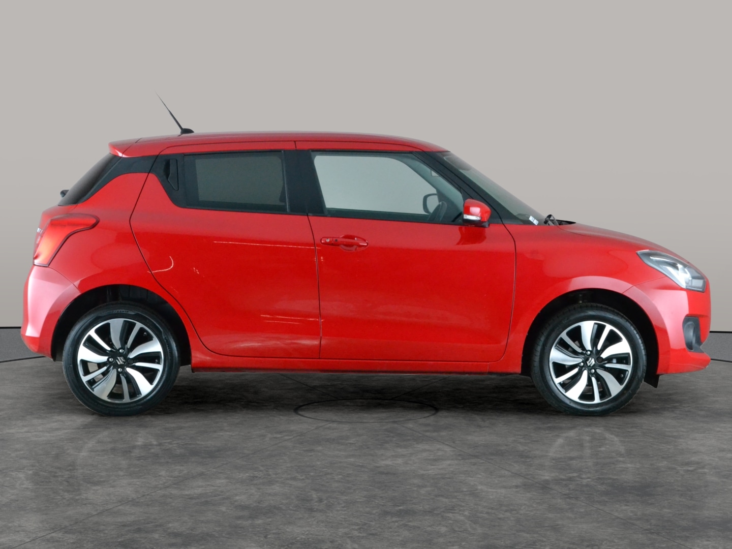 Used Suzuki Swift 2019 for sale - 77648549: Photo 9