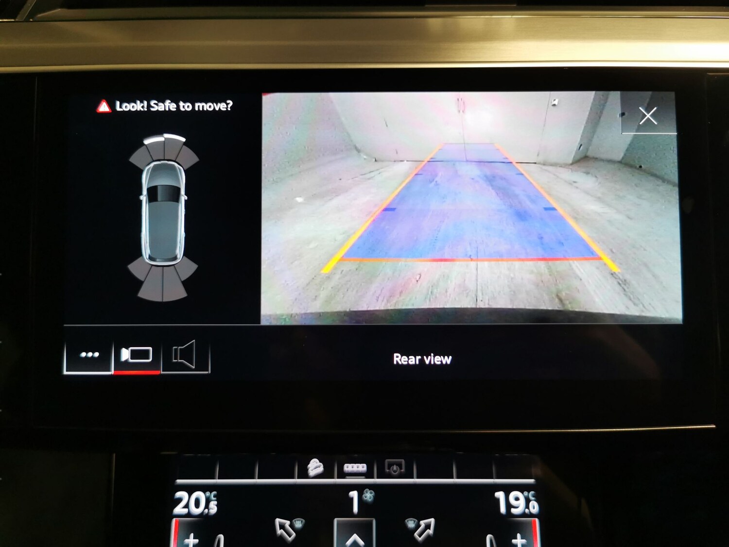 Used Audi e-tron 2021 for sale - 78150922: Photo 6