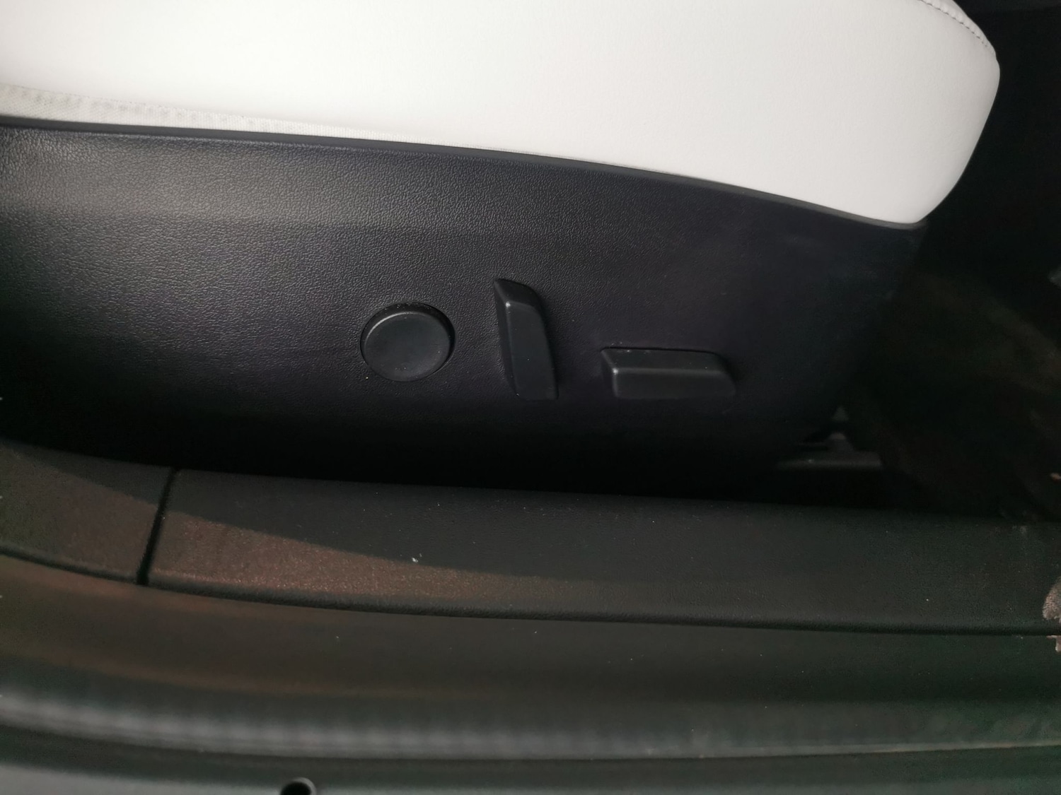 Used Tesla Model 3 2019 for sale - 77903690: Photo 24