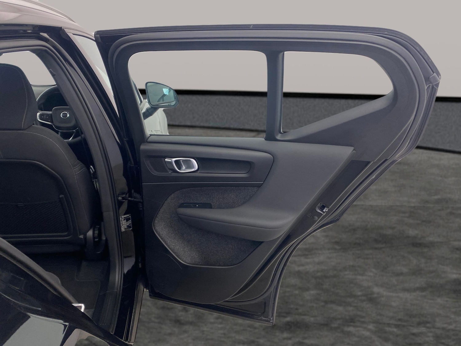 Used Volvo XC40 2024 for sale - 77732946: Photo 25