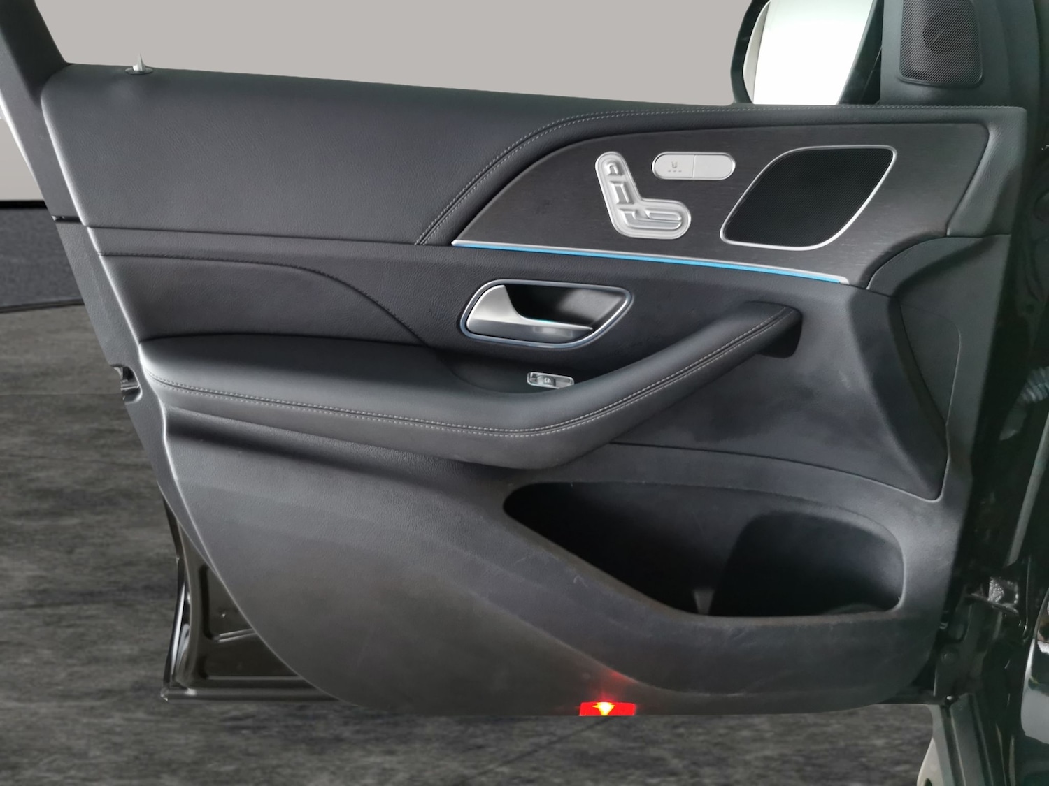 Used Mercedes-Benz GLE 2023 for sale - 77979368: Photo 31