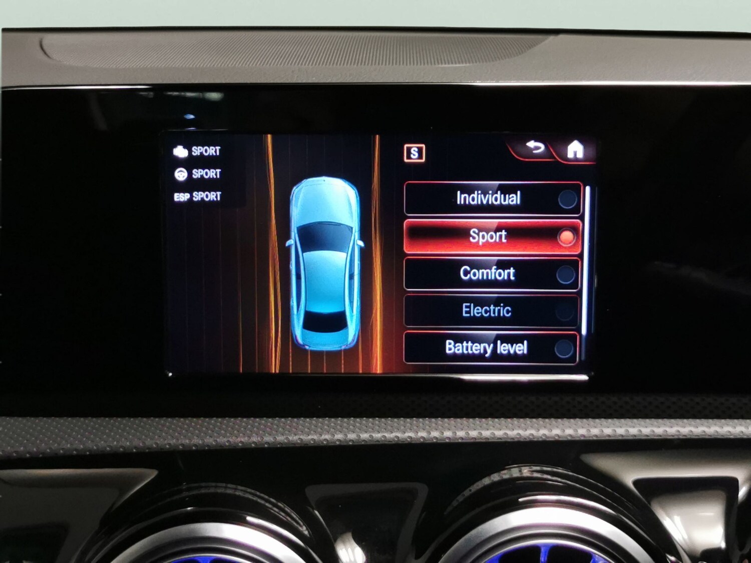 Used Mercedes-Benz A-Class 2022 for sale - 77888137: Photo 16