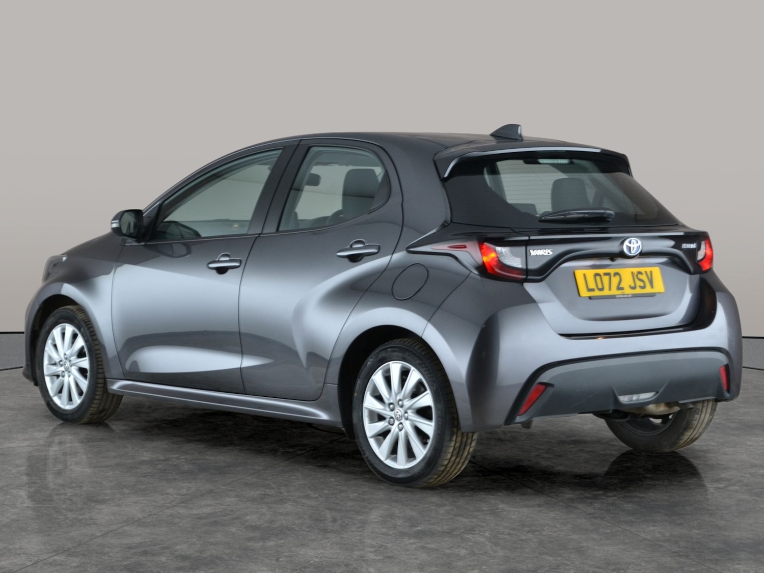 Used Toyota Yaris 2022 for sale - 77151802: Photo 12