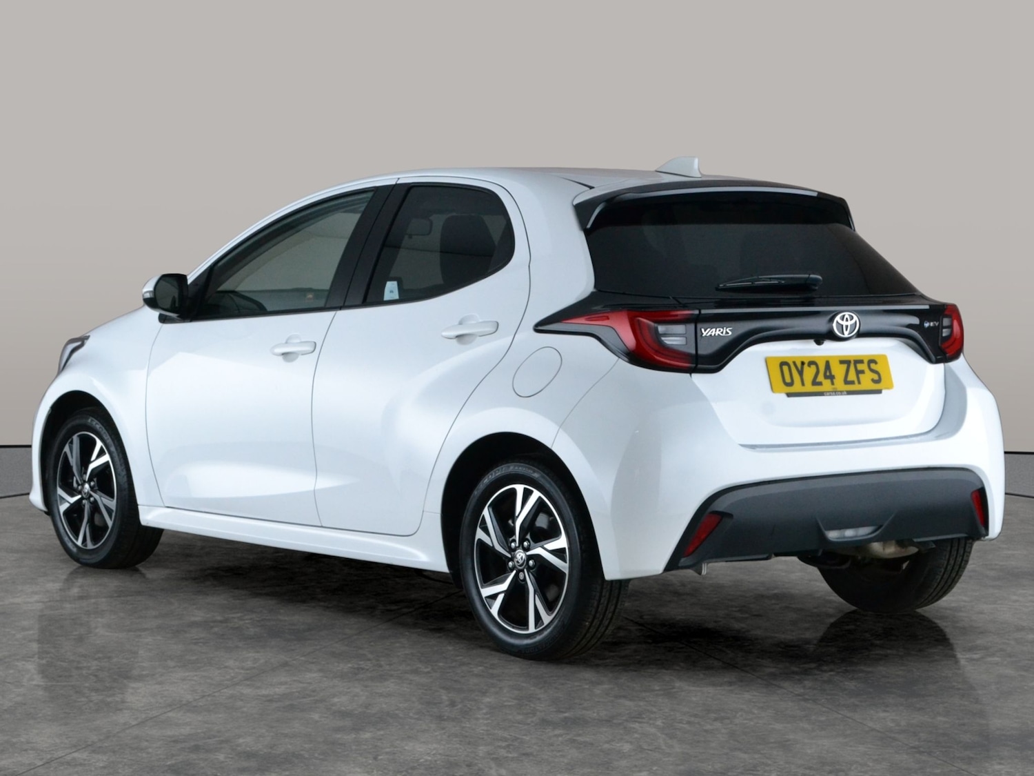 Used Toyota Yaris 2024 for sale - 77715915: Photo 12