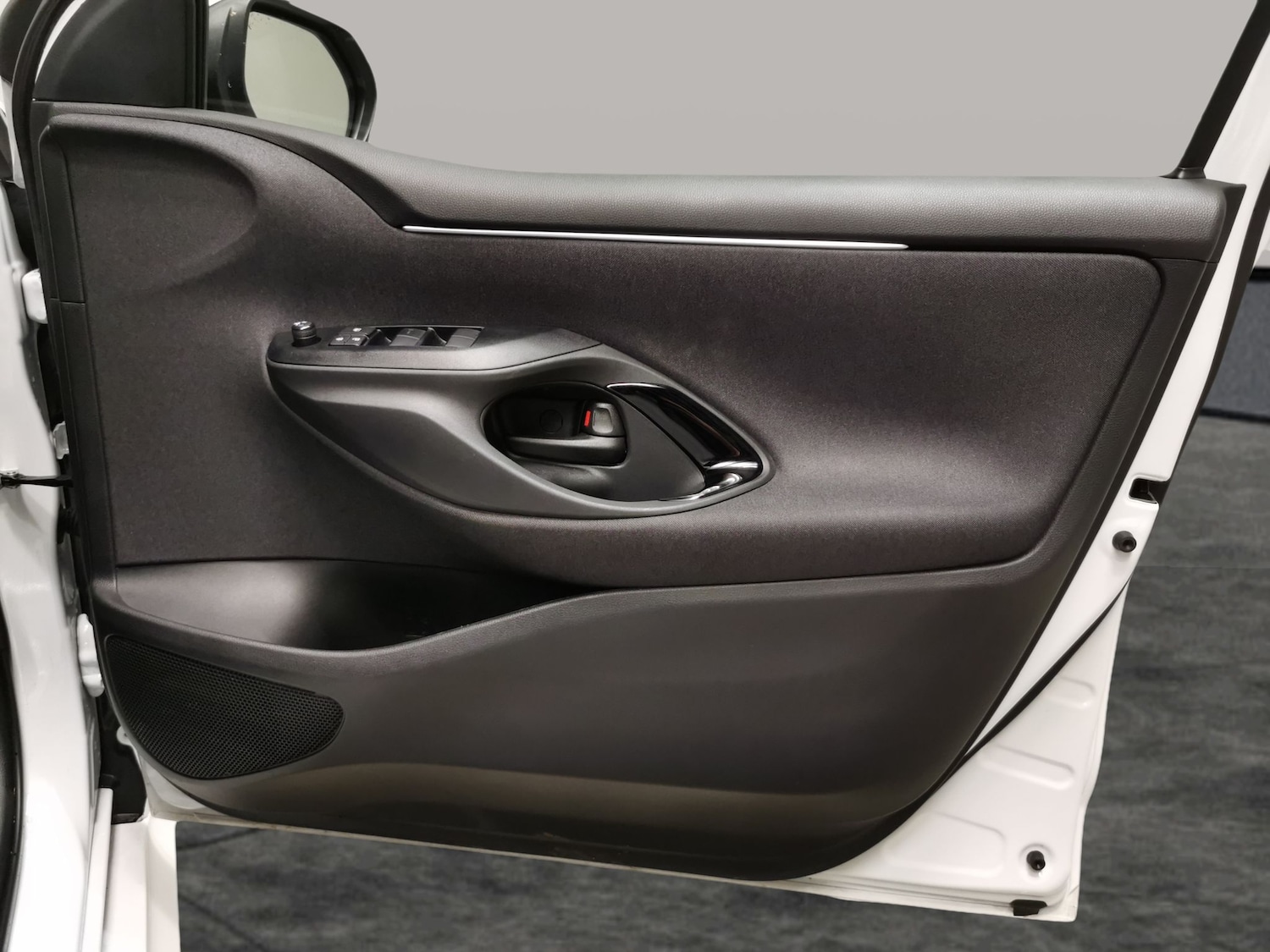 Used Toyota Yaris 2024 for sale - 77715915: Photo 27