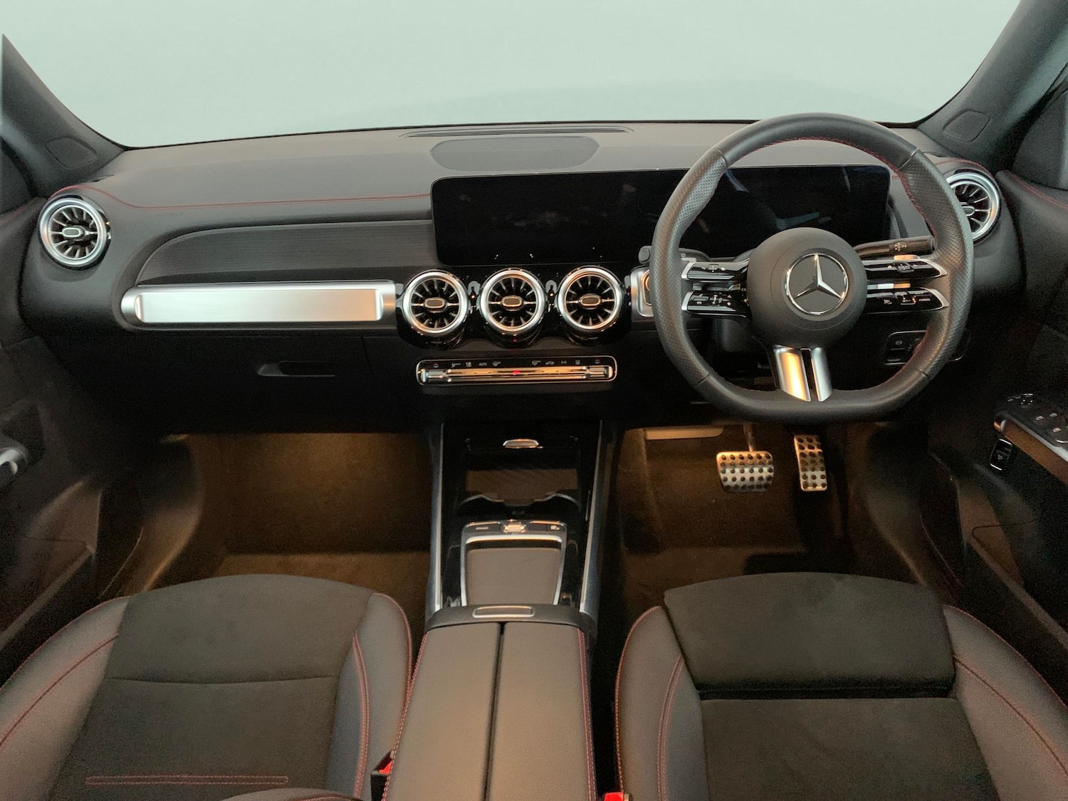 Used Mercedes-Benz EQB 2024 for sale - 77022030: Photo 8