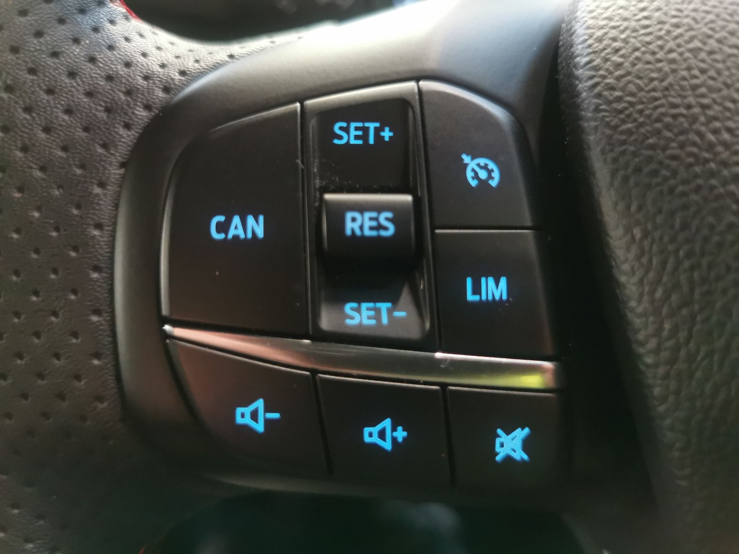 Used Ford Focus 2023 for sale - 76392153: Photo 26