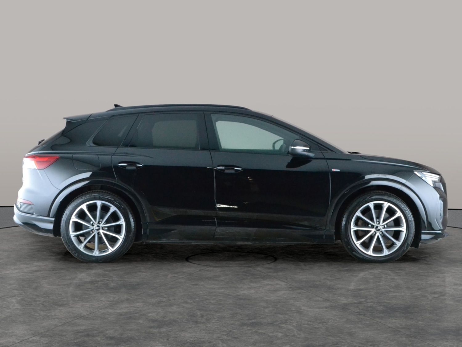 Used Audi Q4 e-tron 2022 for sale - 77663106: Photo 9