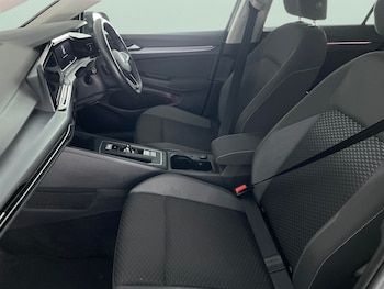 Used Volkswagen Golf 2021 for sale - 77592596: Photo