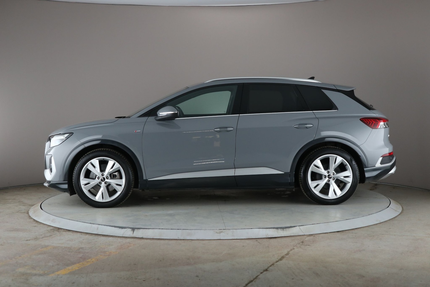 Used Audi Q4 e-tron 2023 for sale - 76197018: Photo 17