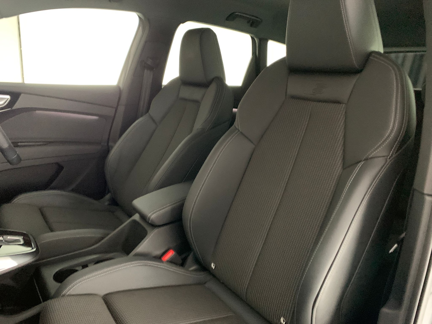 Used Audi Q4 e-tron 2023 for sale - 76197018: Photo 32