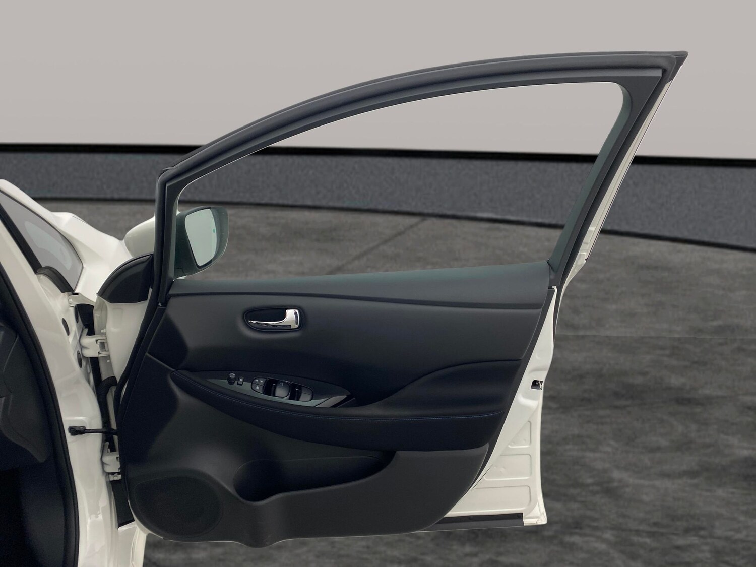 Used Nissan Leaf 2023 for sale - 77856124: Photo 29