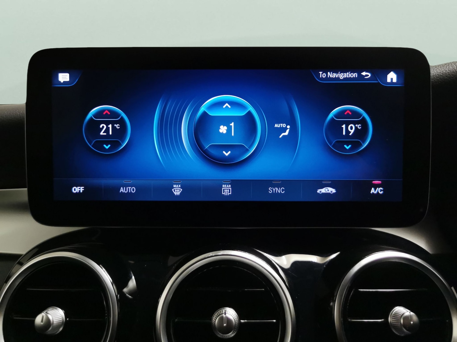 Used Mercedes-Benz GLC 2020 for sale - 76392109: Photo 21