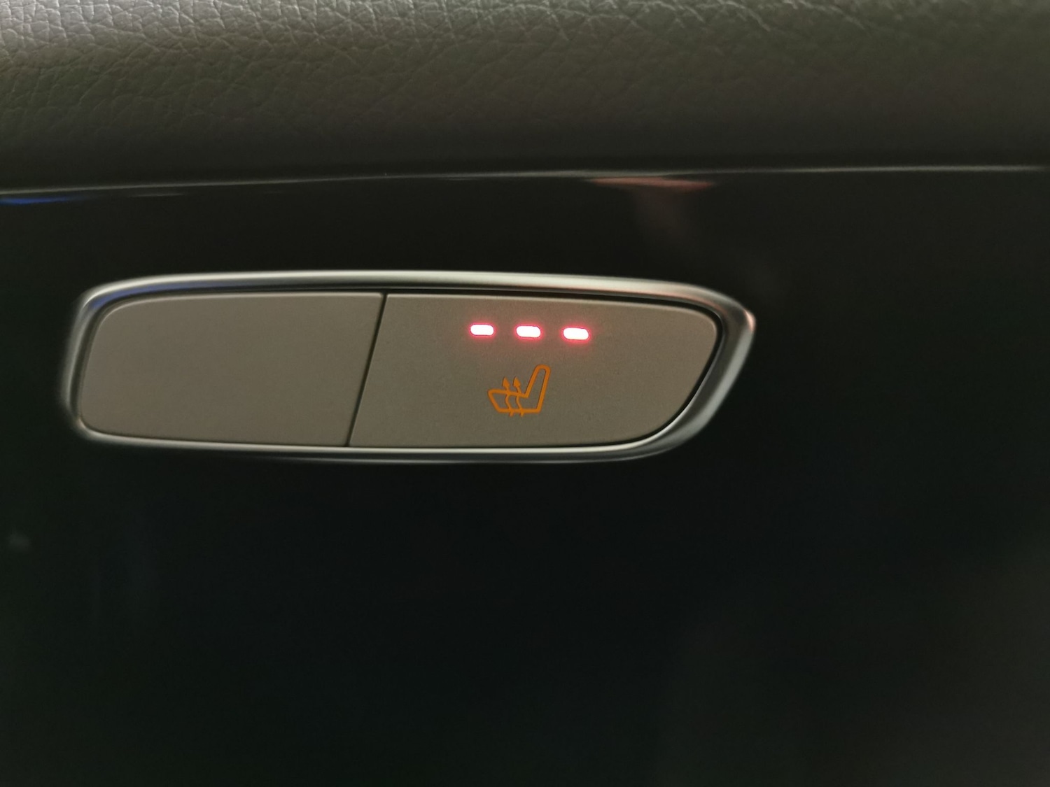 Used Mercedes-Benz GLC 2020 for sale - 76392109: Photo 22