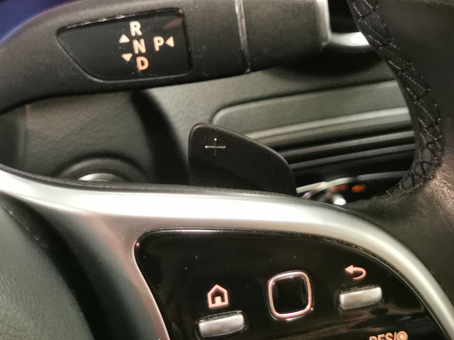 Used Mercedes-Benz GLC 2020 for sale - 76392109: Photo 23