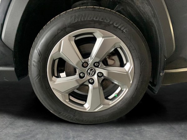 Used Toyota RAV4 2020 for sale - 76318982: Photo 31