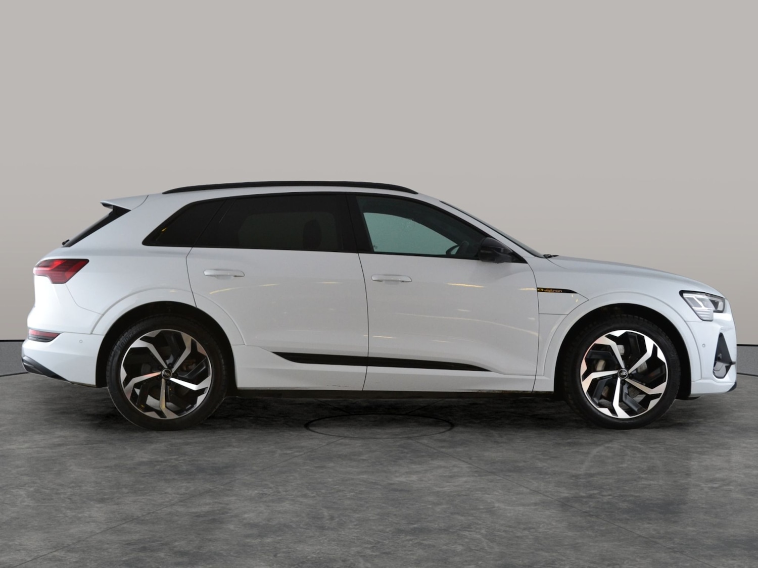 Used Audi e-tron 2021 for sale - 77272008: Photo 13