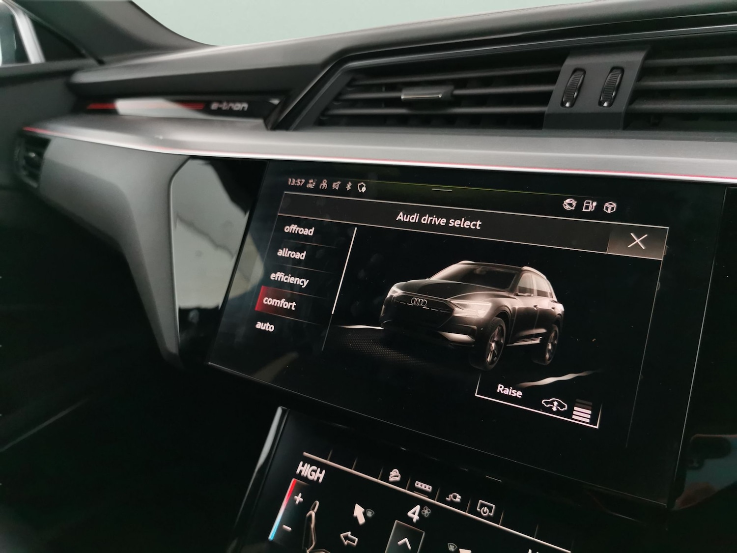 Used Audi e-tron 2021 for sale - 77272008: Photo 22