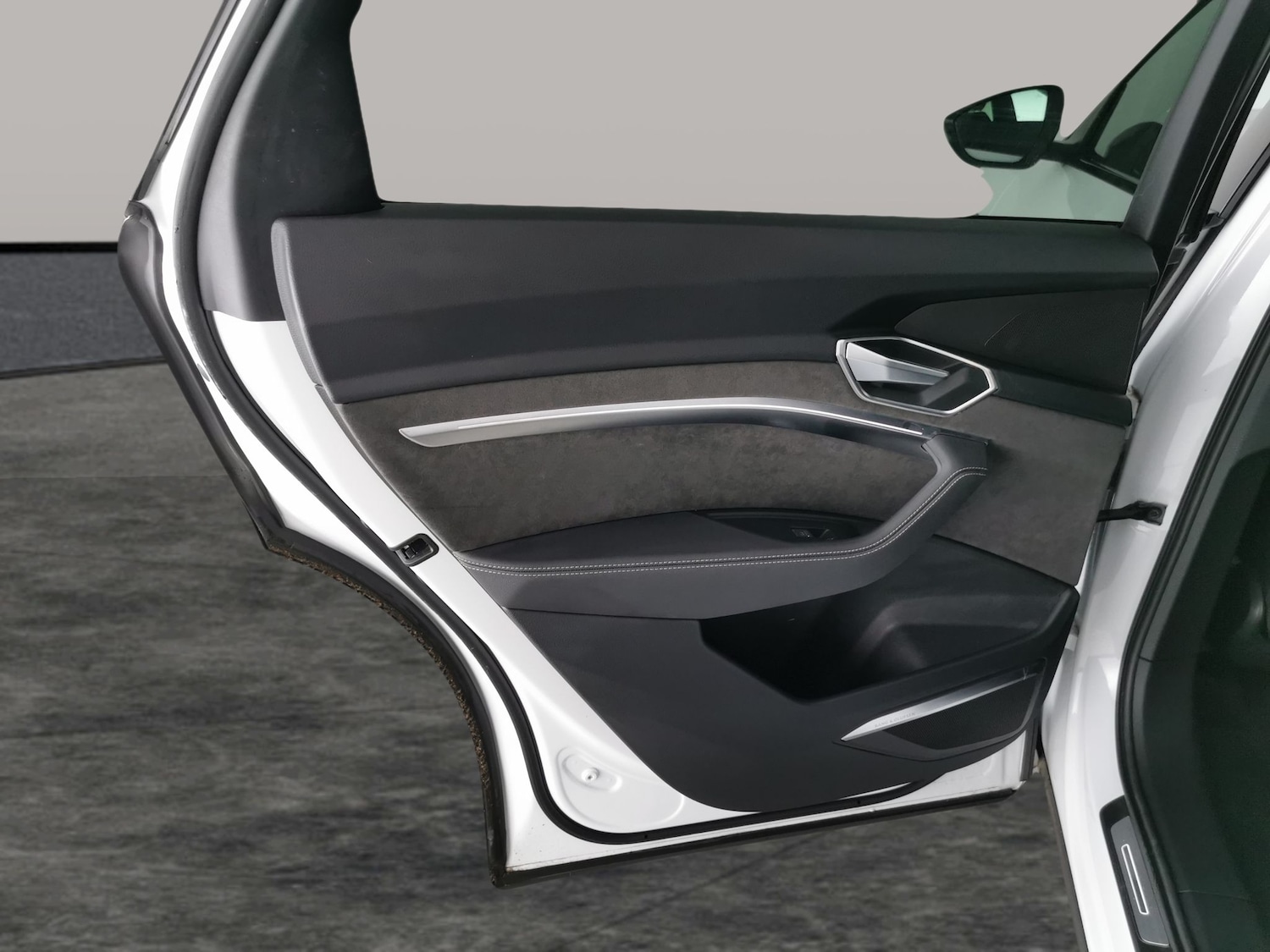 Used Audi e-tron 2021 for sale - 77272008: Photo 33