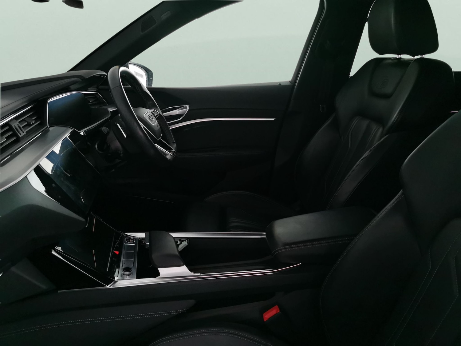 Used Audi e-tron 2021 for sale - 77272008: Photo 4