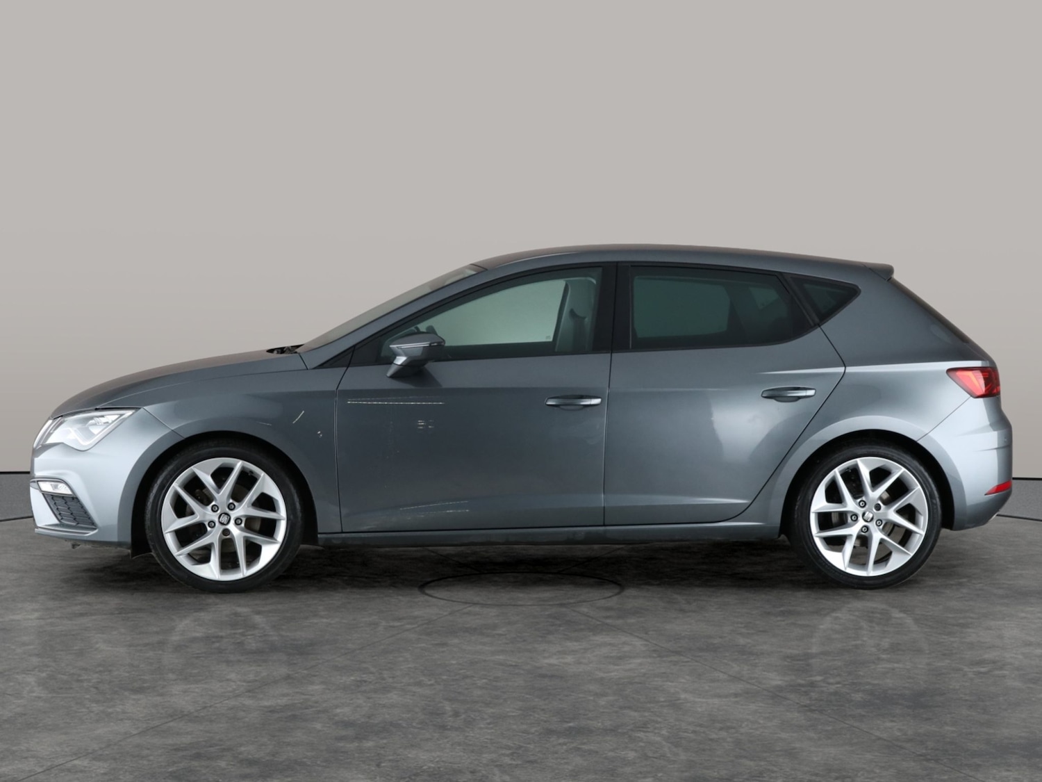 Used SEAT Leon 2018 for sale - 76722632: Photo 12