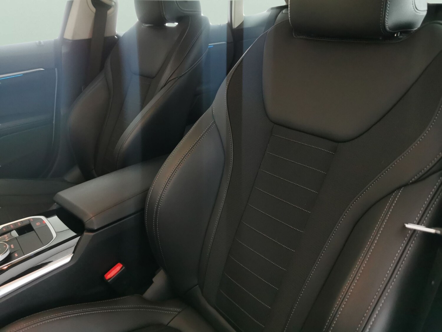 Used BMW i4 for sale - 77003139: Photo 25