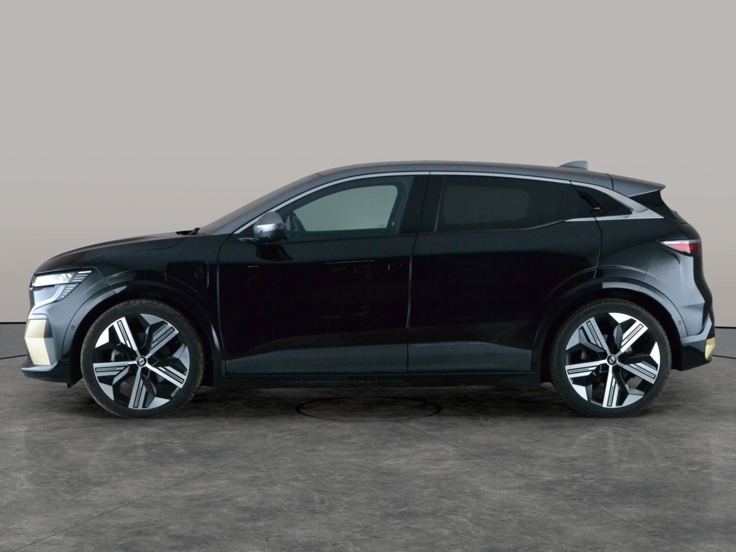 Used Renault Megane E Tech 2023 for sale - 77604960: Photo 13