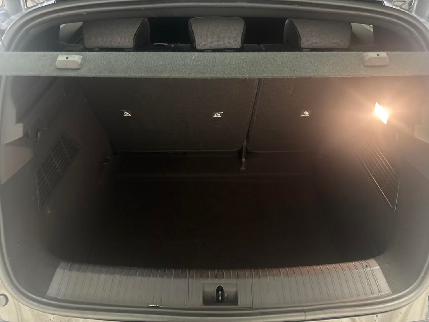 Used Renault Megane E Tech 2023 for sale - 77604960: Photo 33