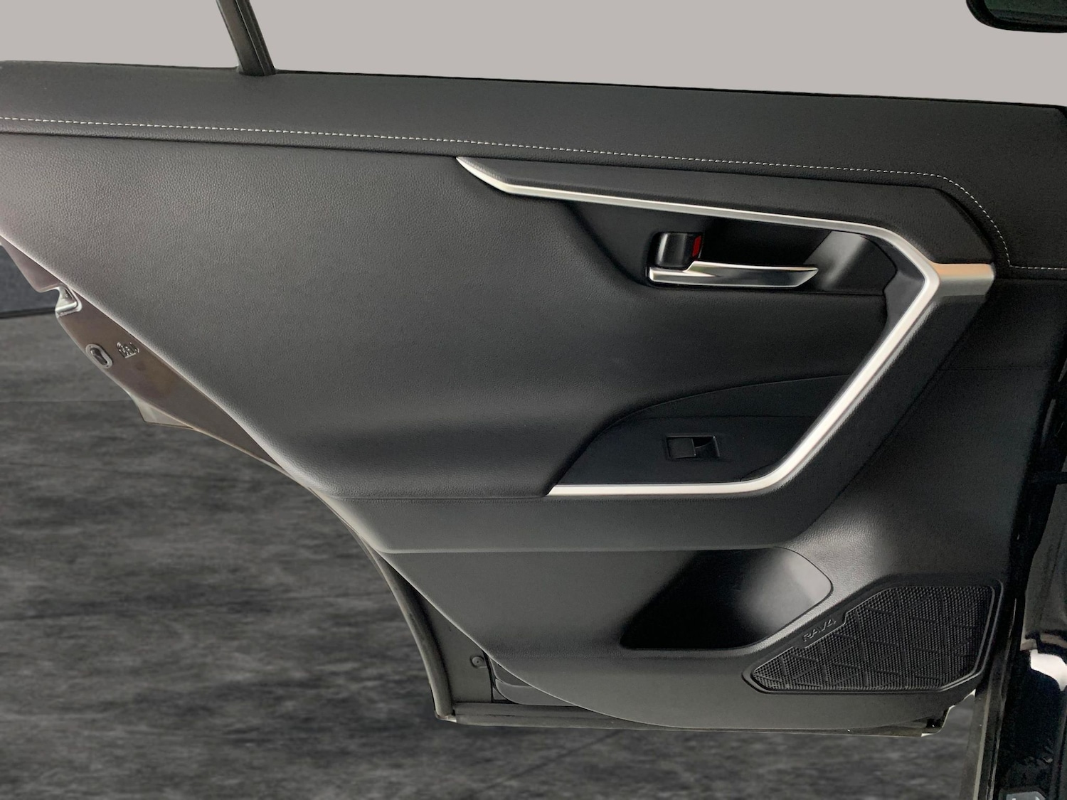 Used Toyota RAV4 2021 for sale - 76782091: Photo 30