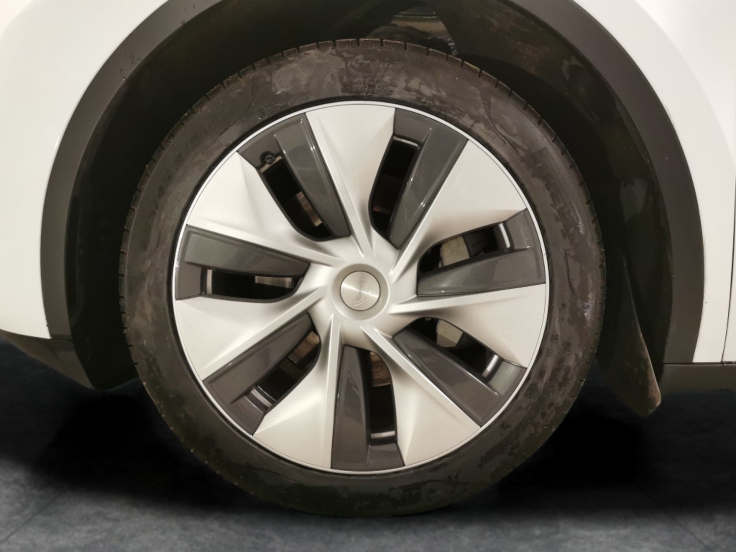 Used Tesla Model Y 2023 for sale - 77946721: Photo 24