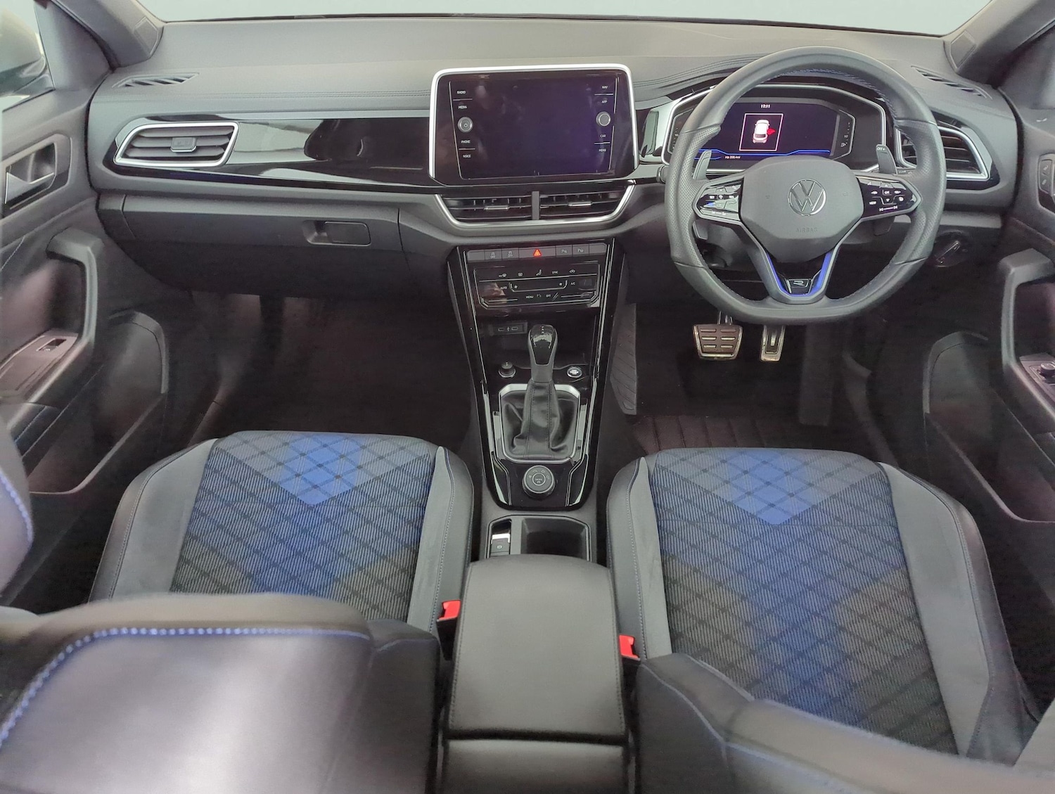 Used Volkswagen T-Roc 2023 for sale - 77552672: Photo 6