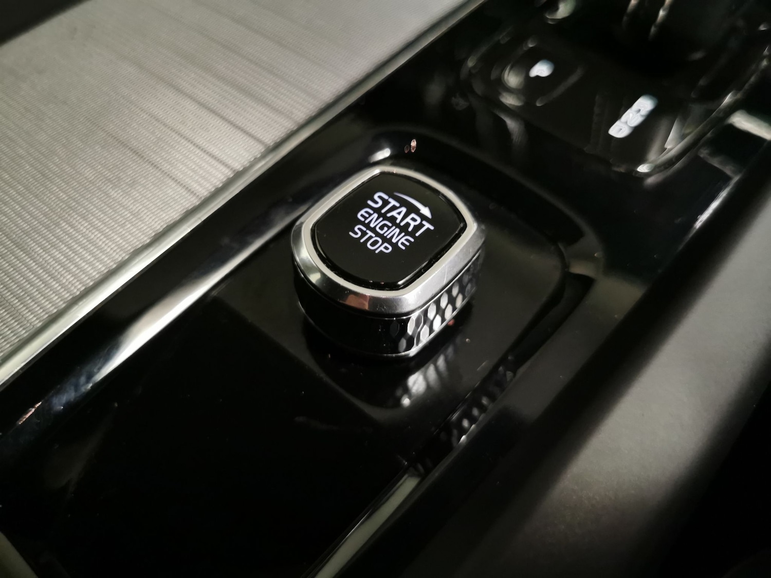 Used Volvo XC60 2022 for sale - 76113168: Photo 31