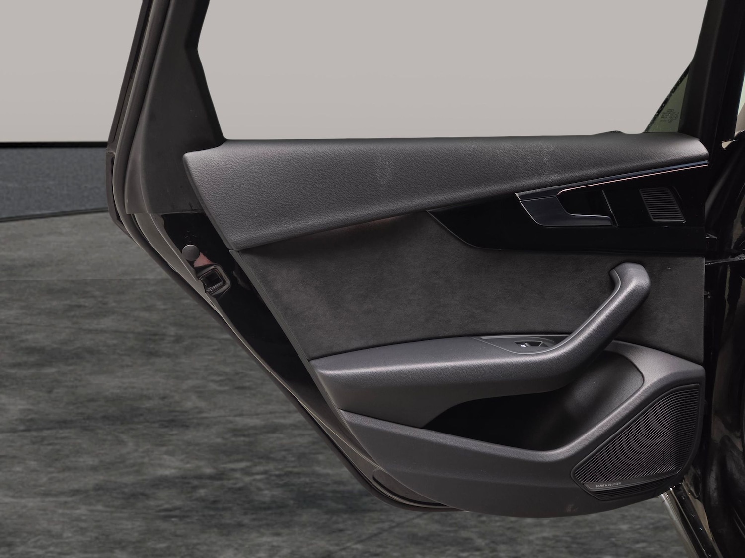 Used Audi A4 Avant 2021 for sale - 77631121: Photo 28