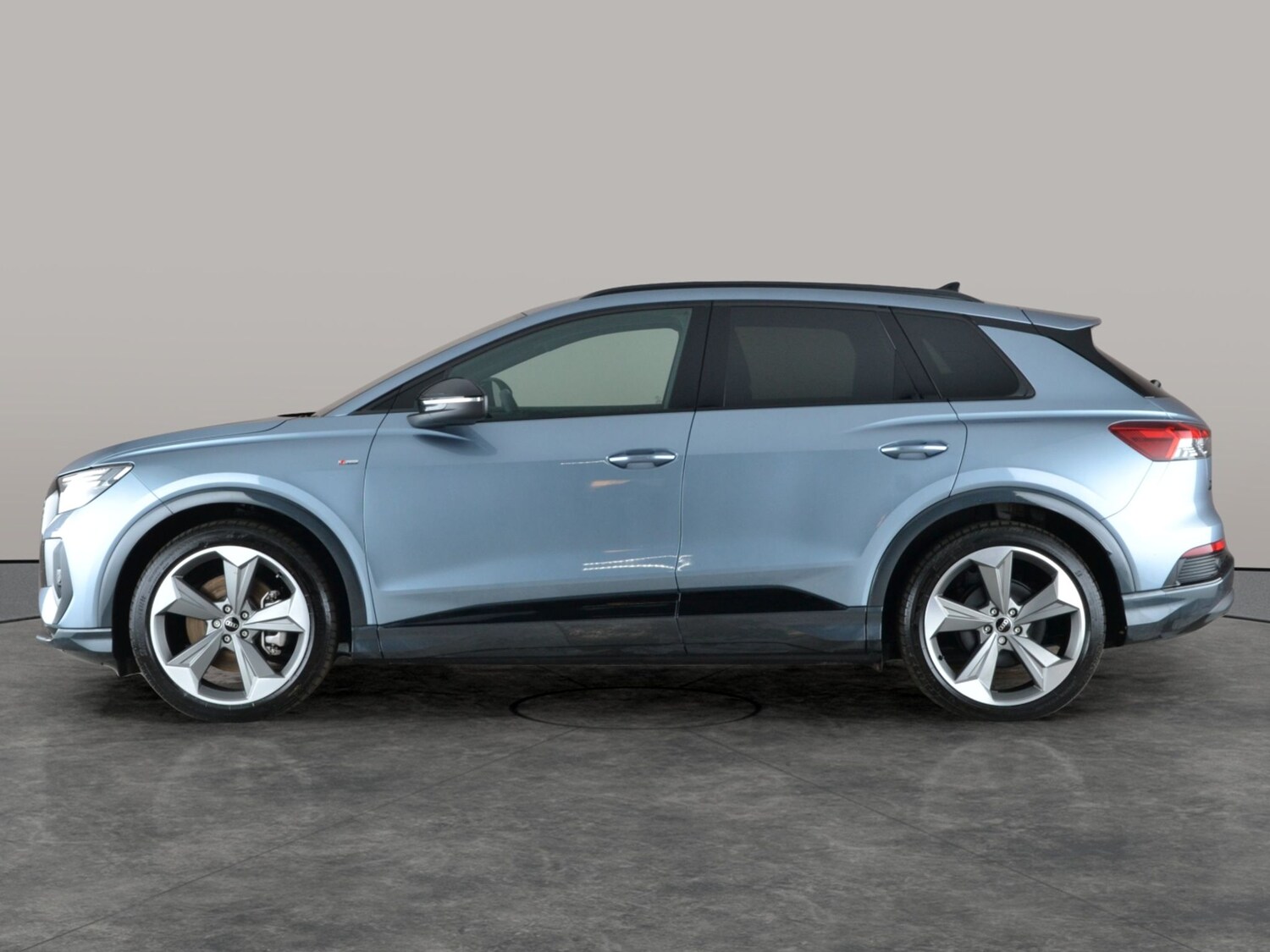 Used Audi Q4 e-tron 2024 for sale - 77942546: Photo 13