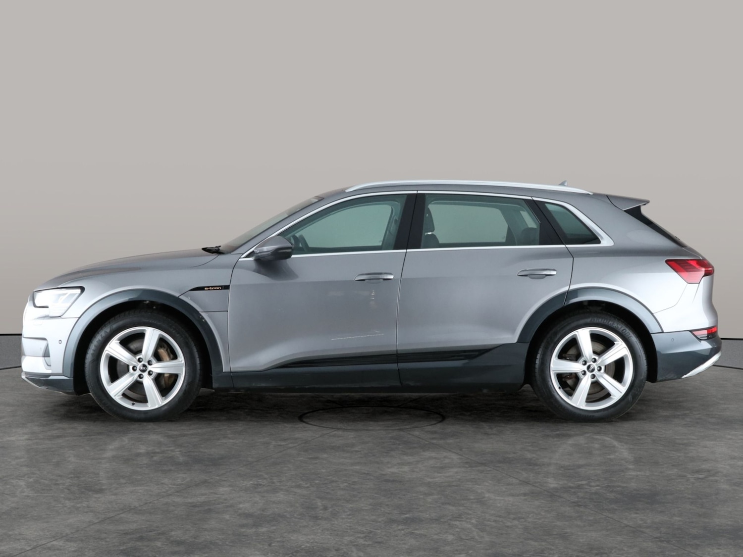Used Audi e-tron 2021 for sale - 76821833: Photo 14