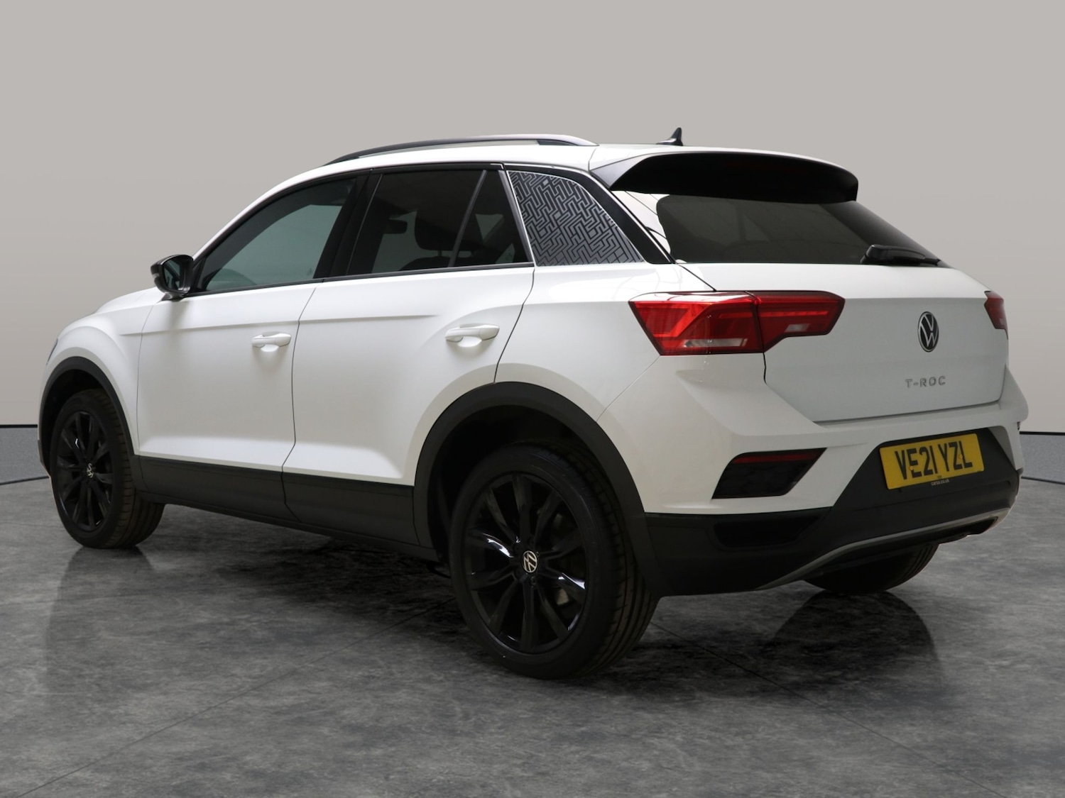 Used Volkswagen T-Roc 2021 for sale - 76159366: Photo 14