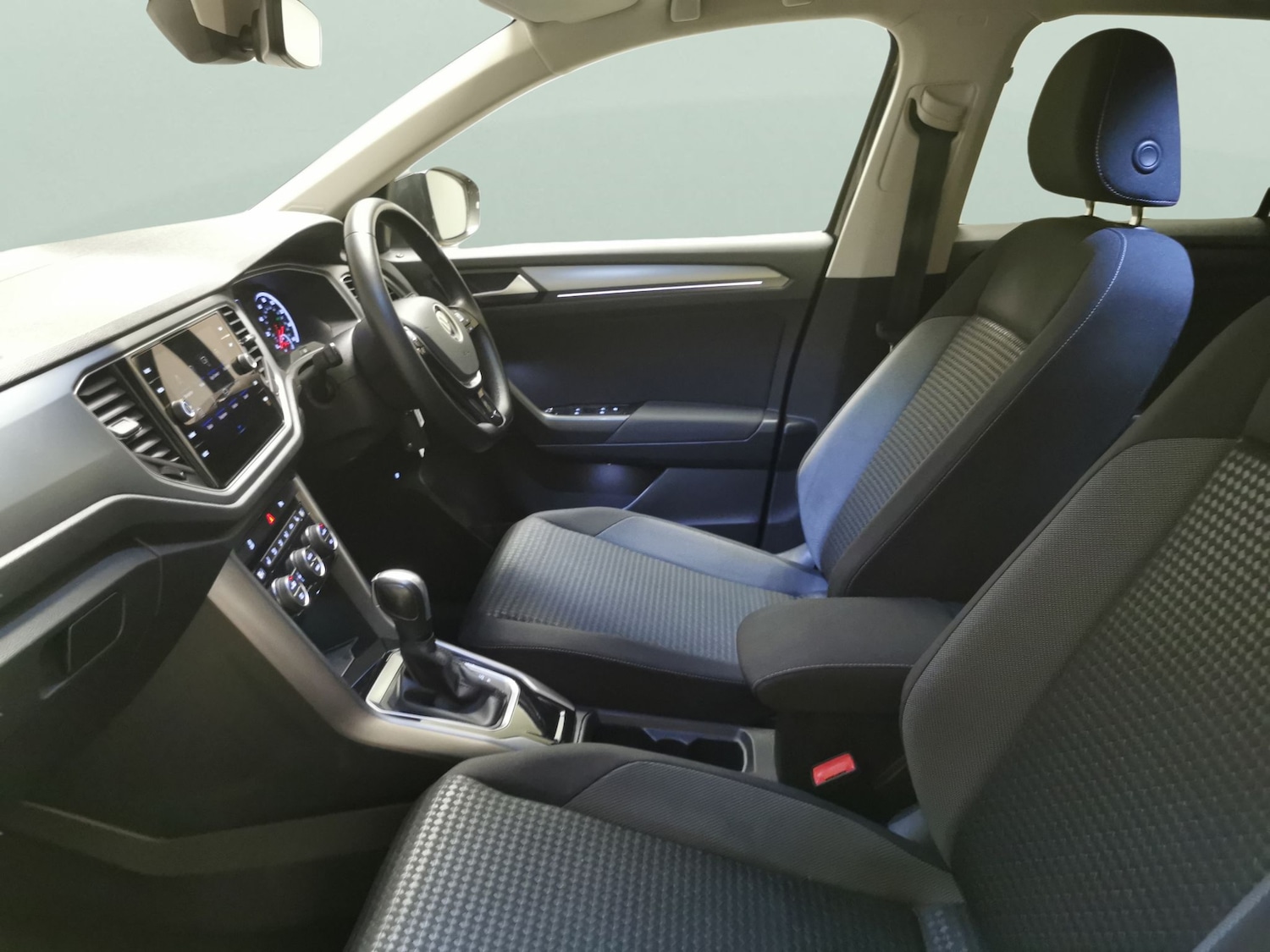 Used Volkswagen T-Roc 2022 for sale - 78000879: Photo 4