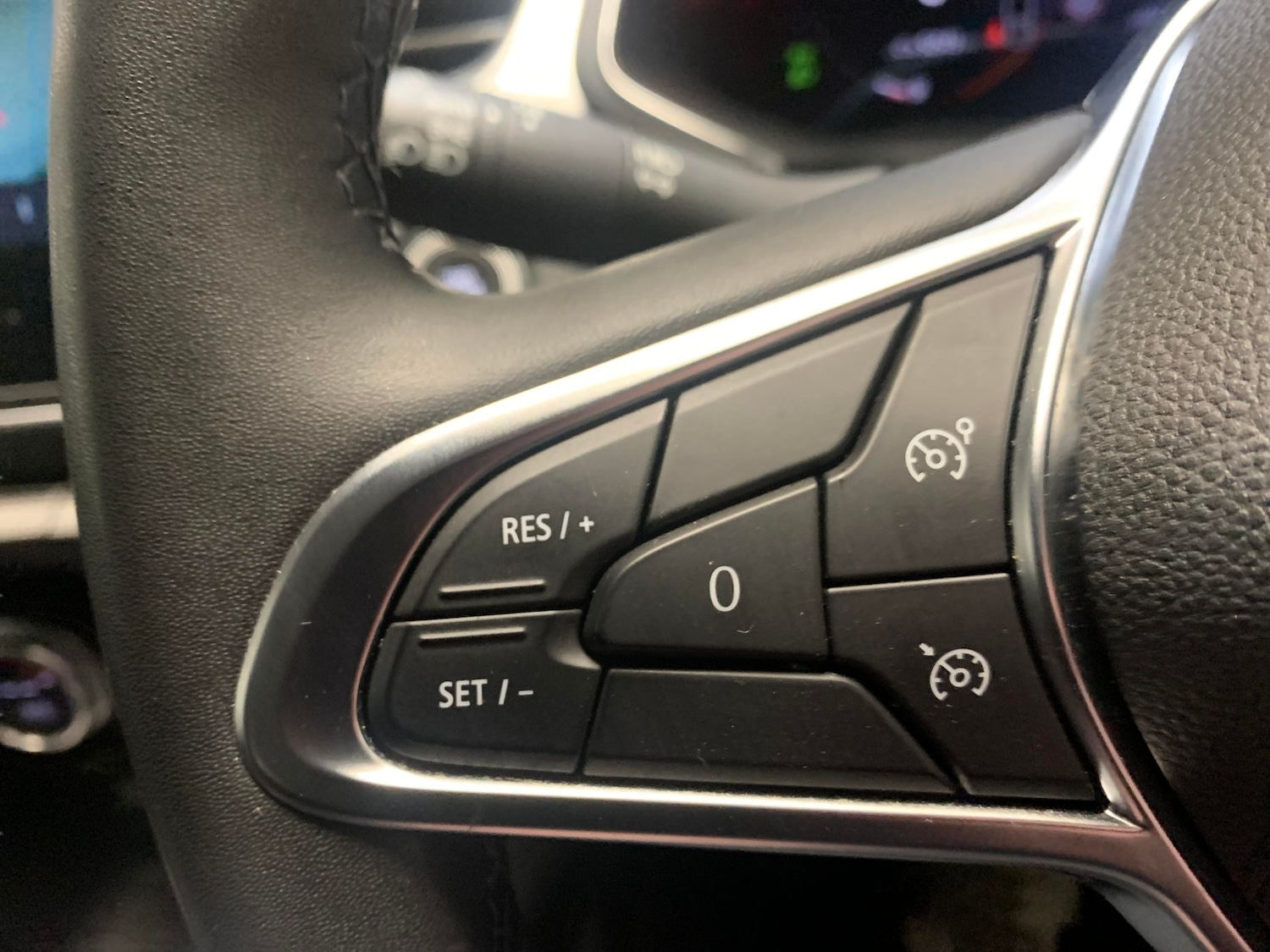 Used Renault Captur 2023 for sale - 77318614: Photo 17